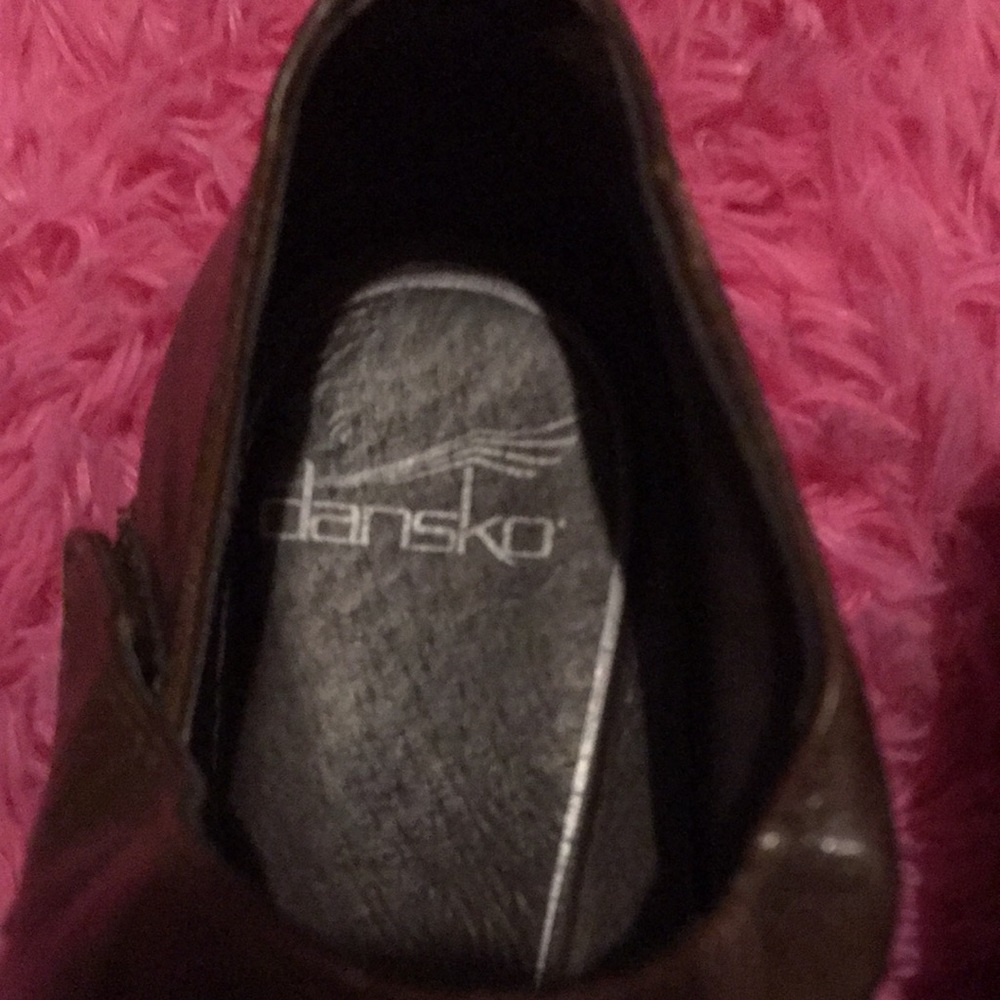 Mary Jane style pump